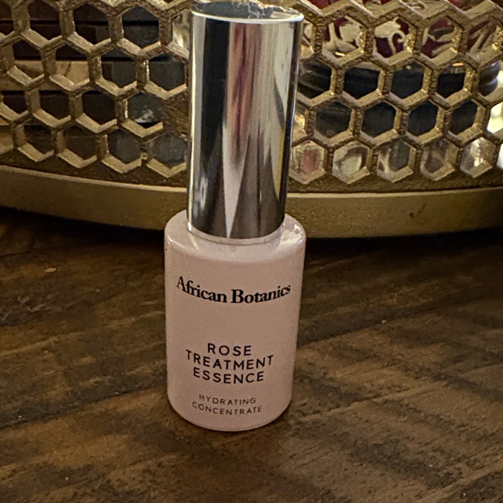 African Botanics Rose Treatment Essence - Pink Hydrating Serum